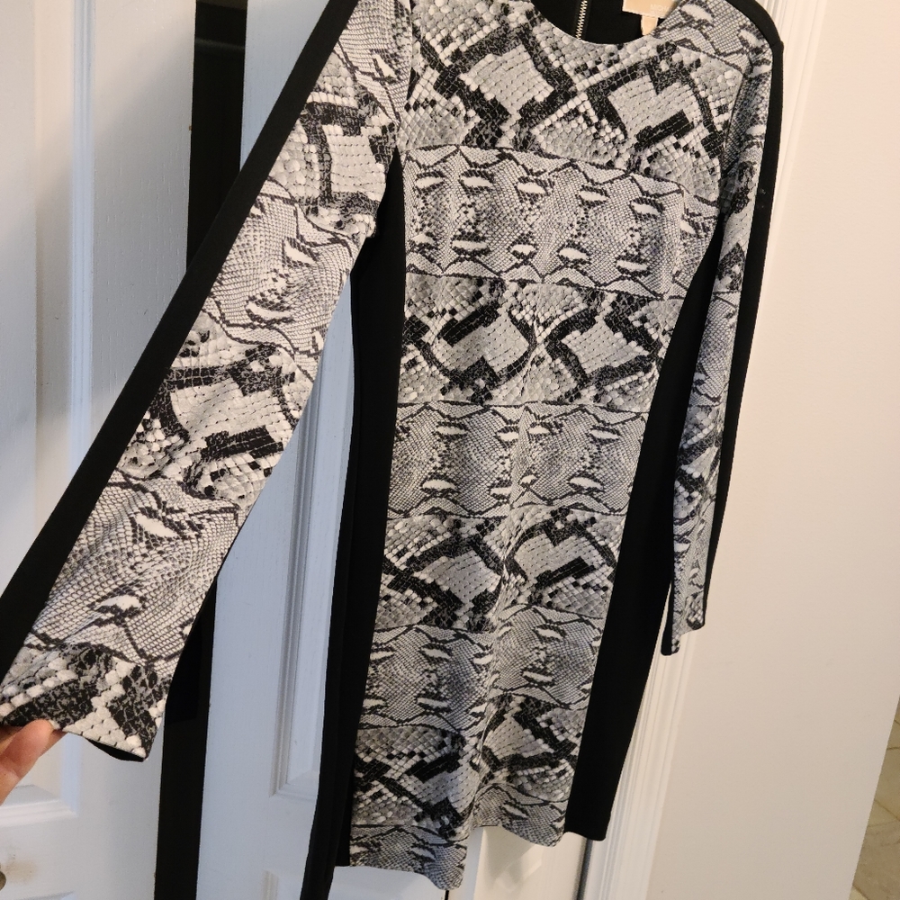 Black and white Michael kors